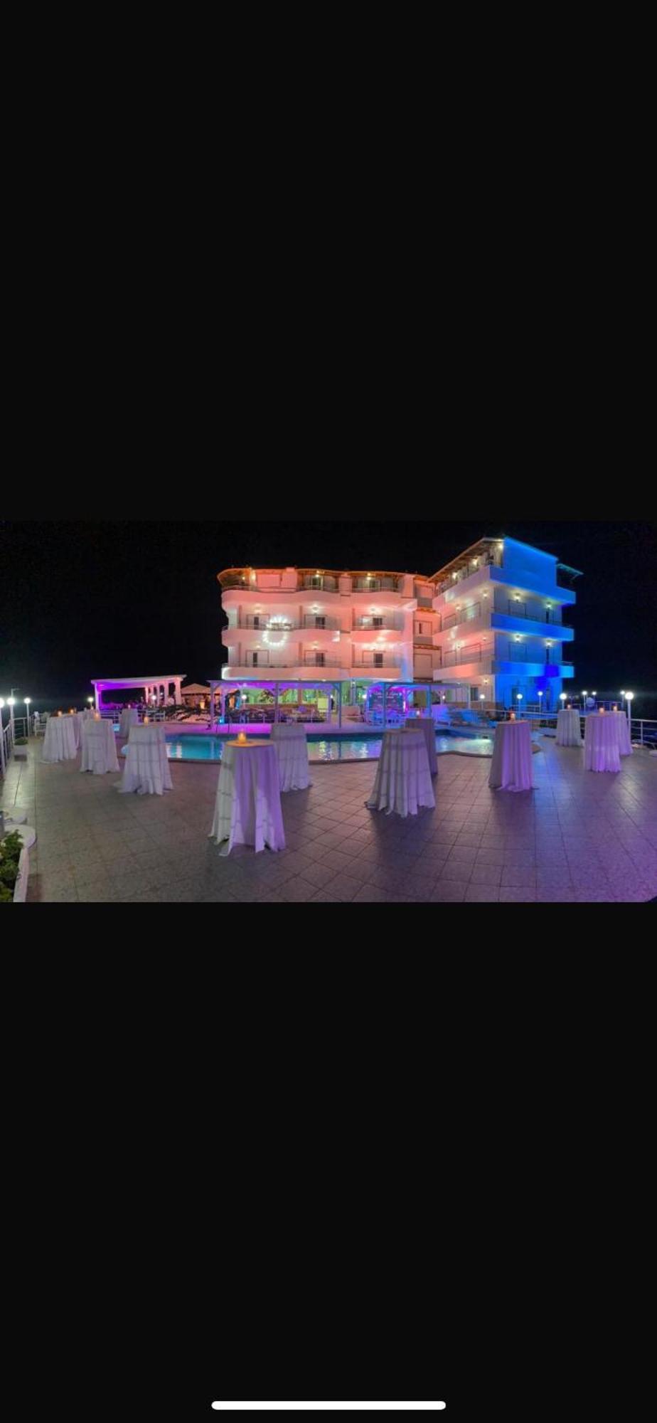 Hotel Vila Kafe Люкове Екстер'єр фото