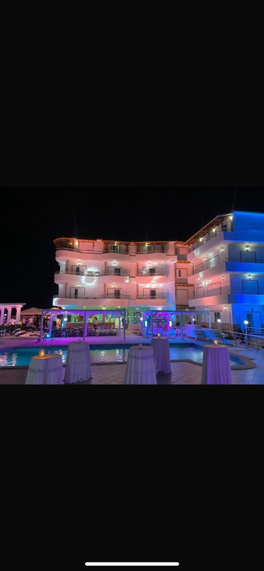 Hotel Vila Kafe Люкове Екстер'єр фото