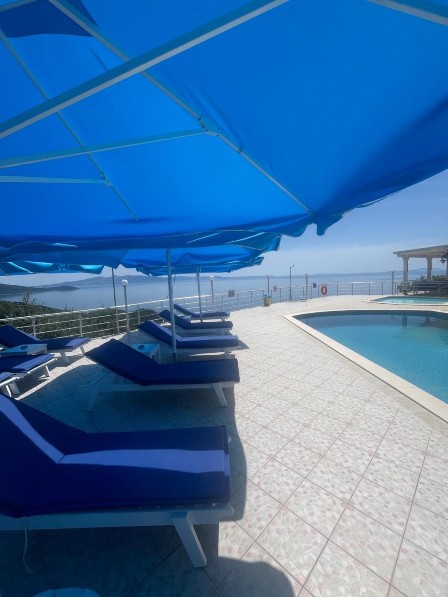 Hotel Vila Kafe Люкове Екстер'єр фото