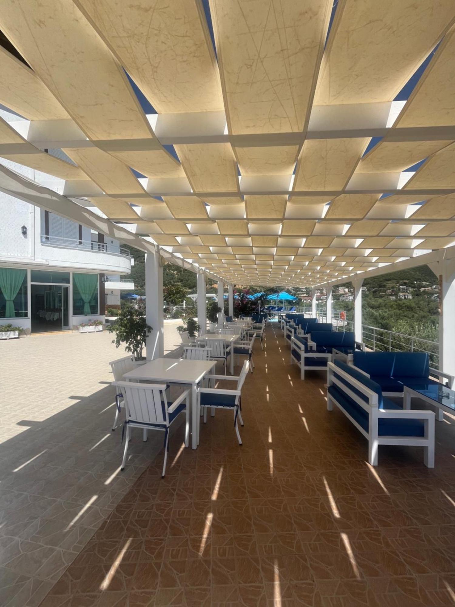 Hotel Vila Kafe Люкове Екстер'єр фото