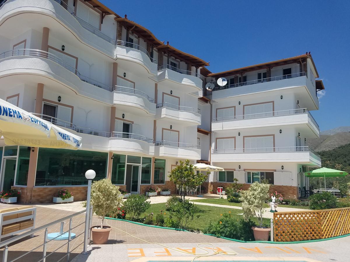 Hotel Vila Kafe Люкове Екстер'єр фото